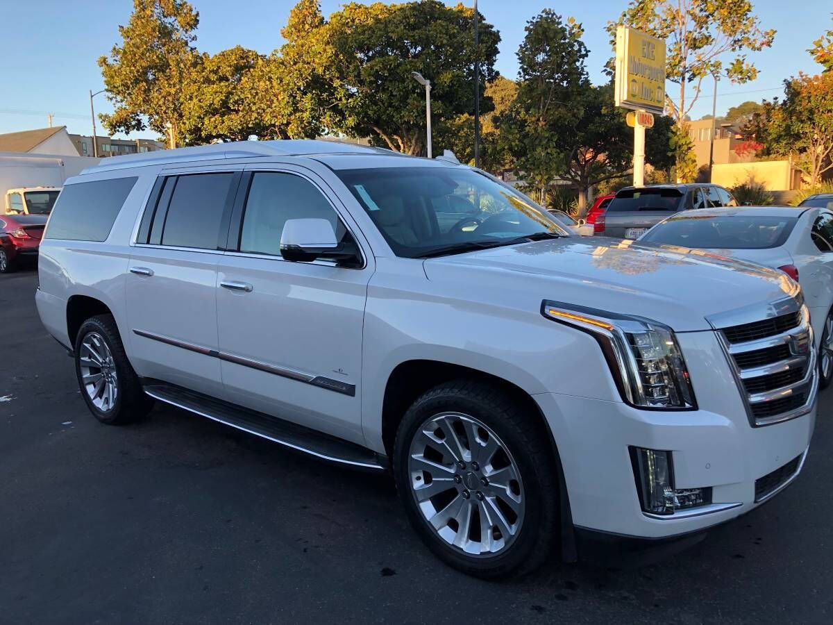 2016 CADILLAC Escalade