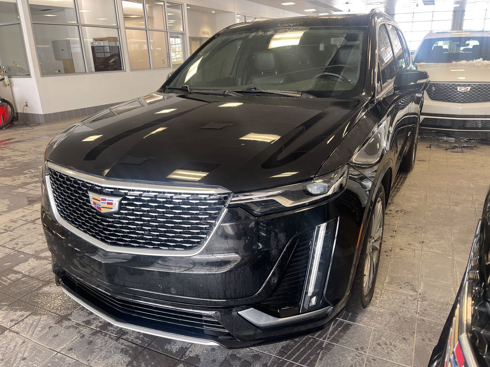 2021 CADILLAC XT6