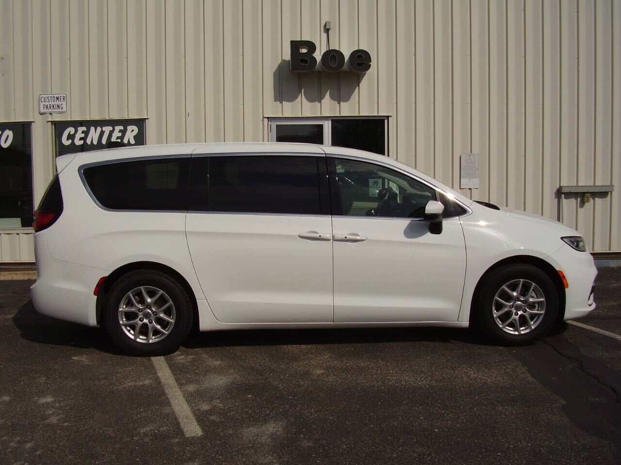 2023 CHRYSLER Pacifica