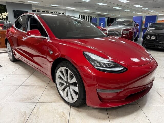 2018 TESLA Model 3