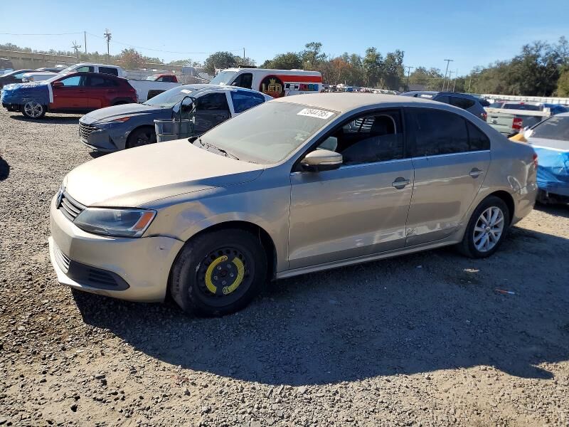 2013 VOLKSWAGEN Jetta