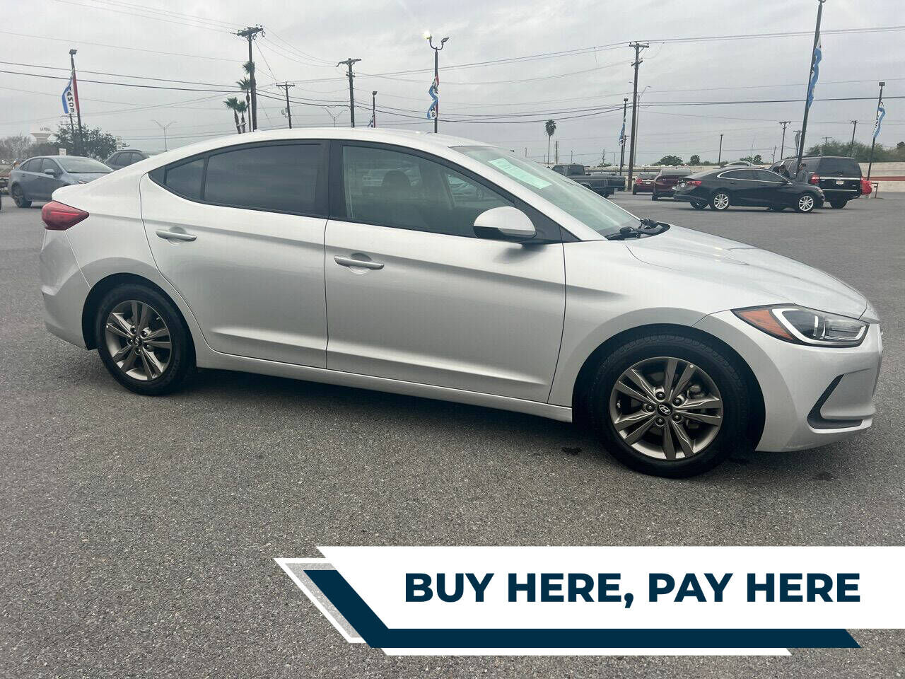 2018 HYUNDAI Elantra