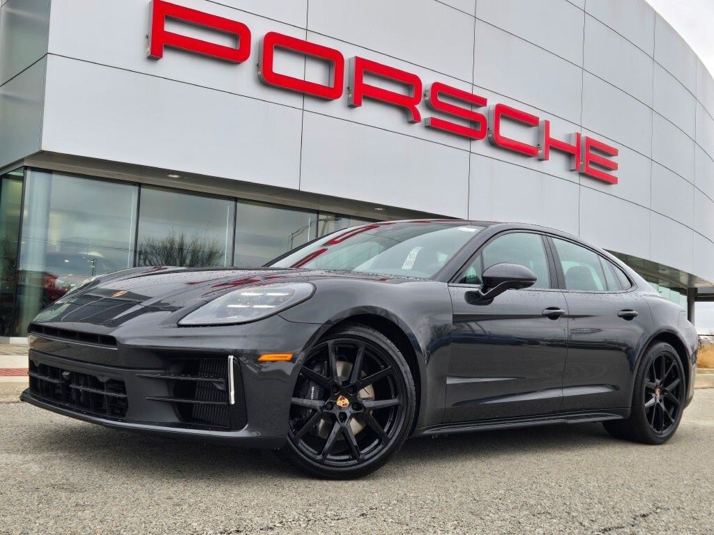 2026 PORSCHE Panamera