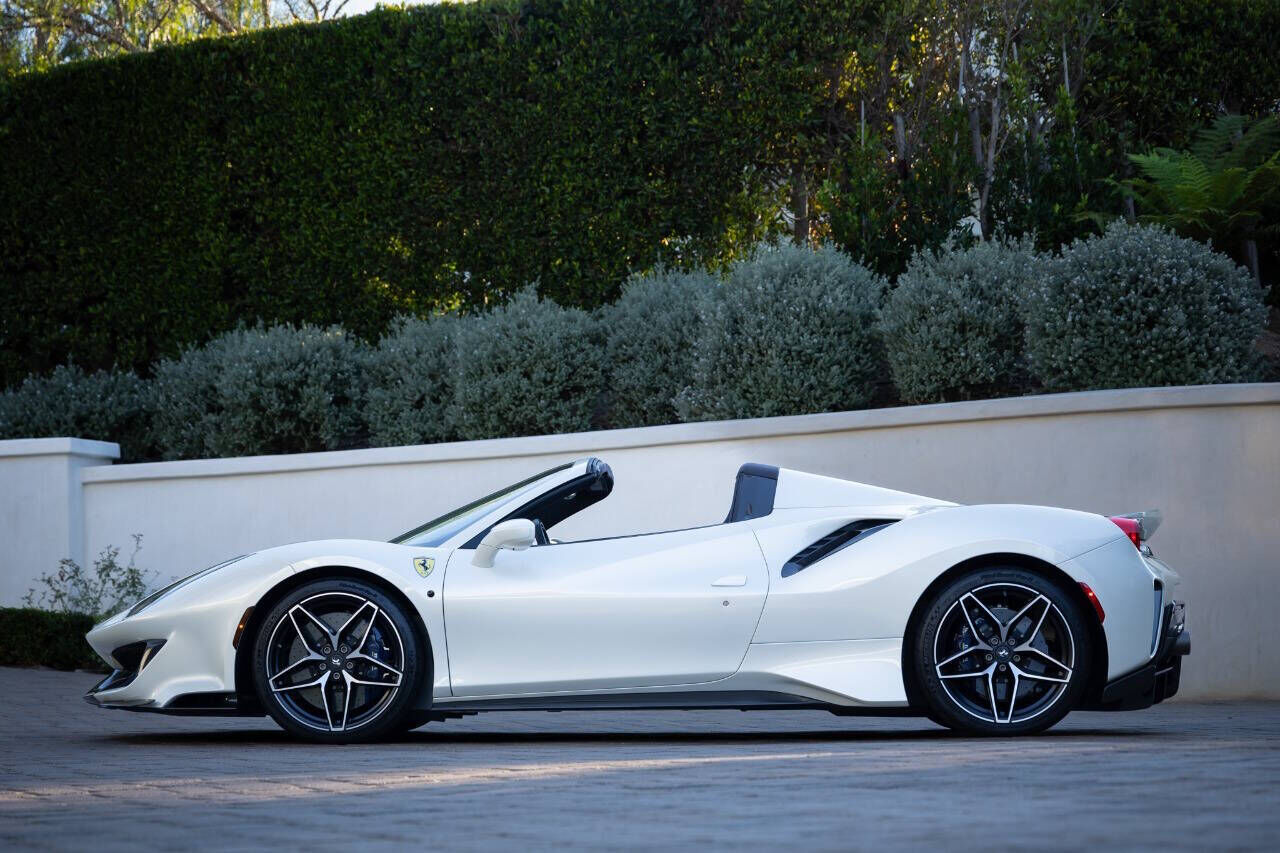 2020 FERRARI 488 Pista Spider