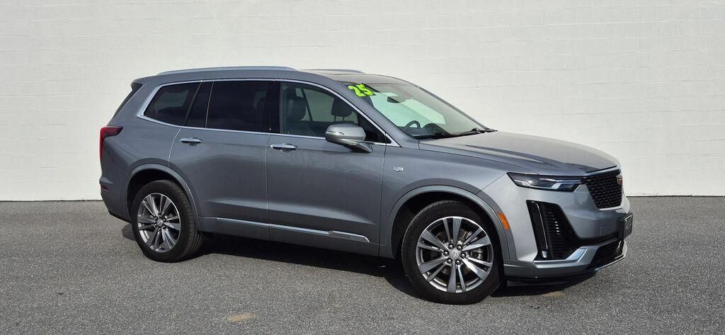 2025 CADILLAC XT6