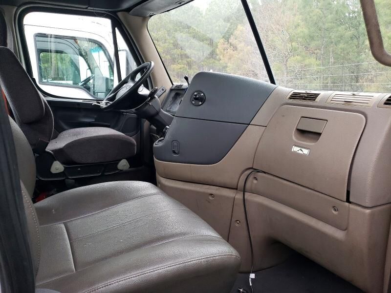 2015 FREIGHTLINER Cascadia