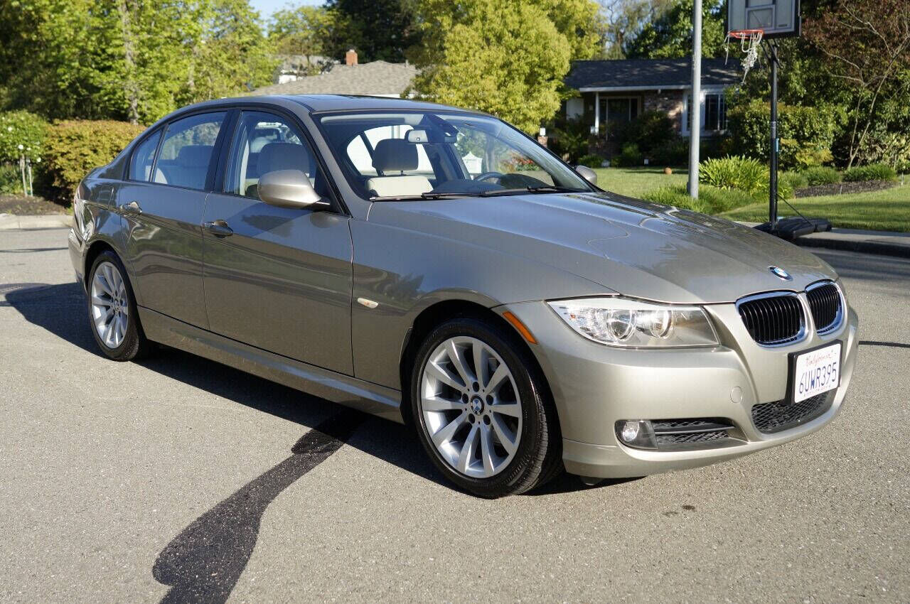 2011 BMW 3 Series
