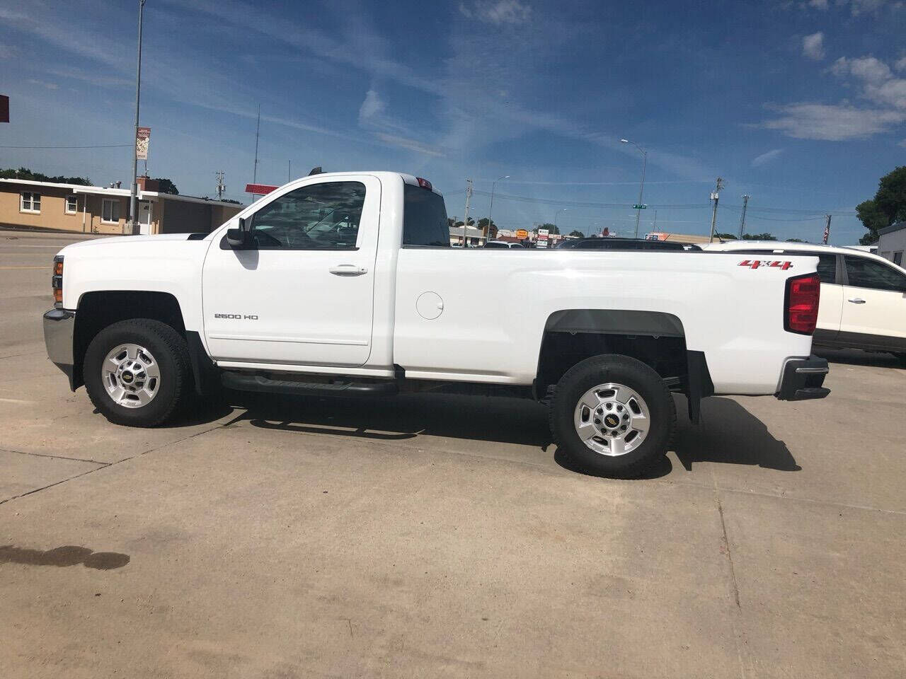 2018 CHEVROLET Silverado