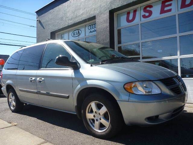 2005 DODGE Caravan