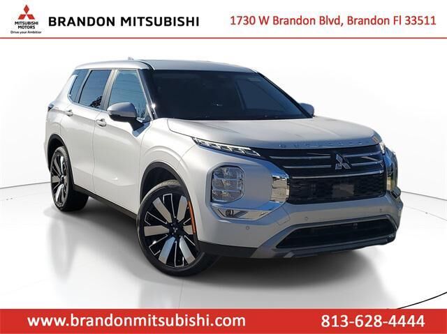2026 MITSUBISHI Outlander