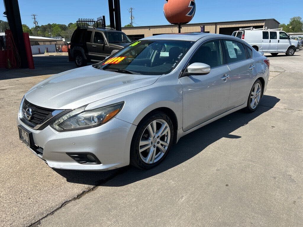 2016 NISSAN Altima