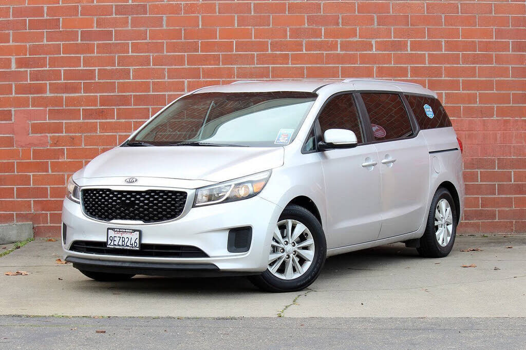 2016 KIA Sedona