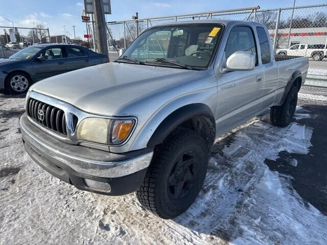 2004 TOYOTA Tacoma