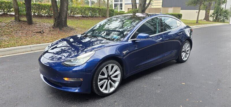 2017 TESLA Model 3