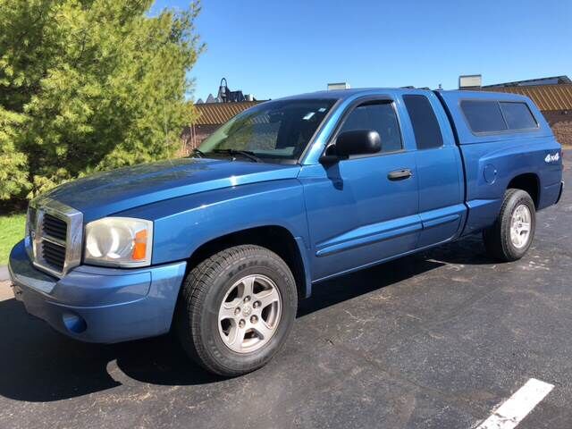 2005 DODGE Dakota