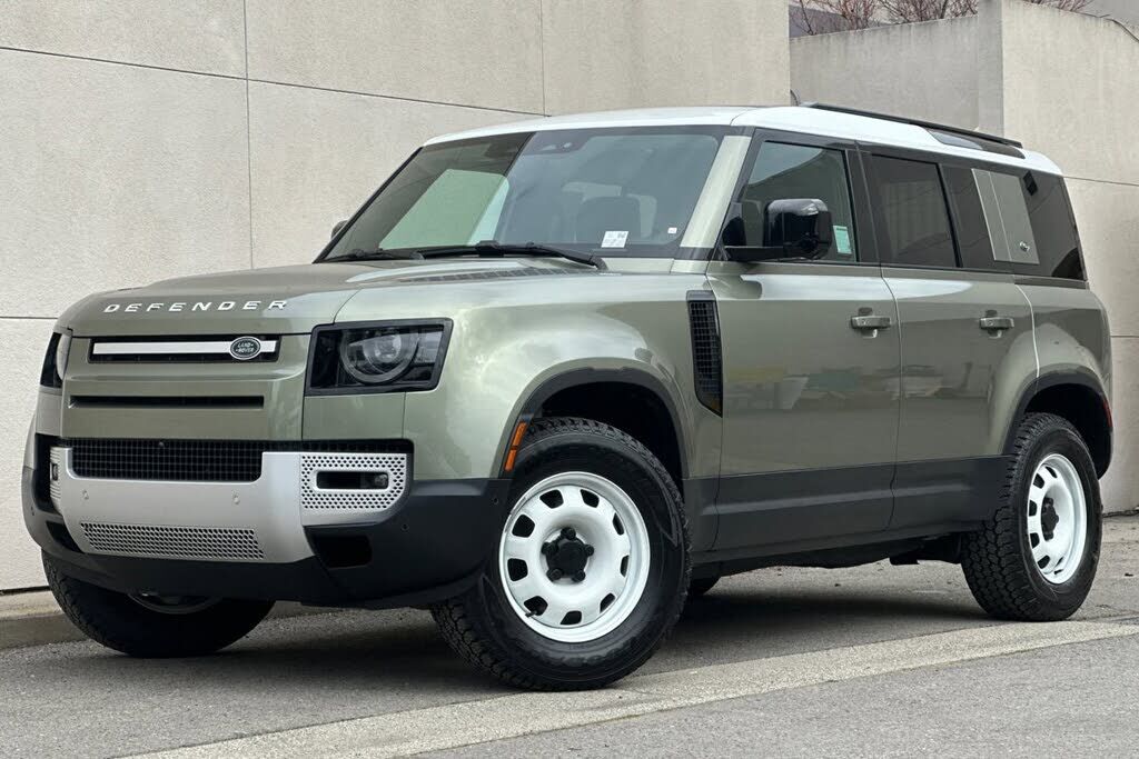 2023 LAND ROVER Defender