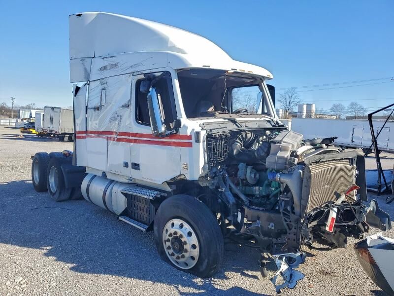 2017 VOLVO TRUCK VNL