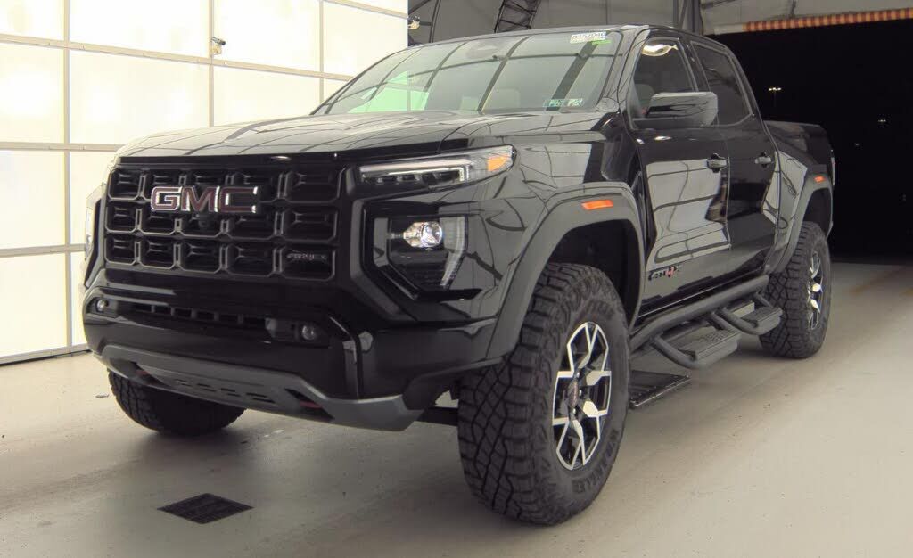 2024 GMC Canyon