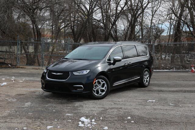 2023 CHRYSLER Pacifica