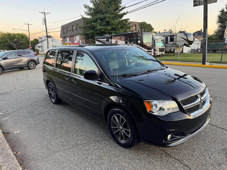 2017 DODGE Grand Caravan