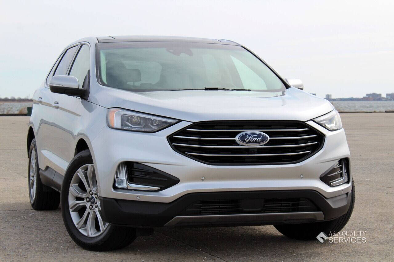 2019 FORD Edge