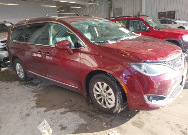 2019 CHRYSLER Pacifica