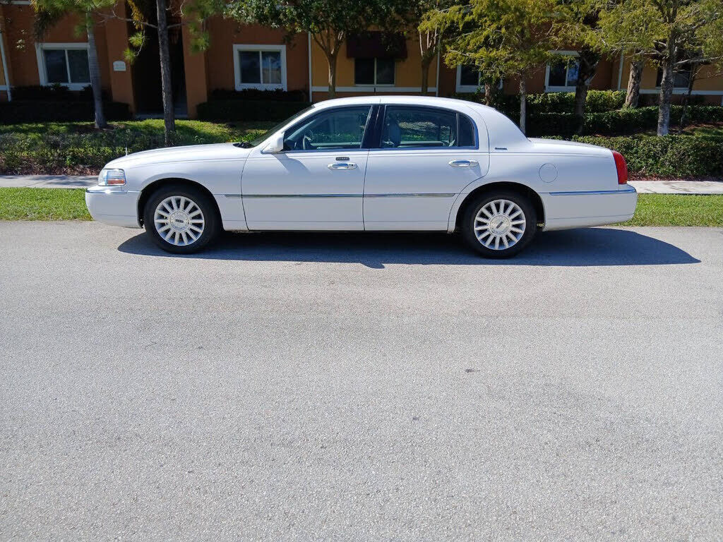 Lincoln Town Car