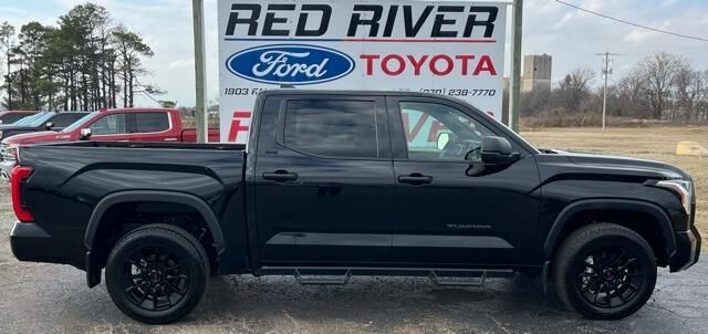2025 TOYOTA Tundra