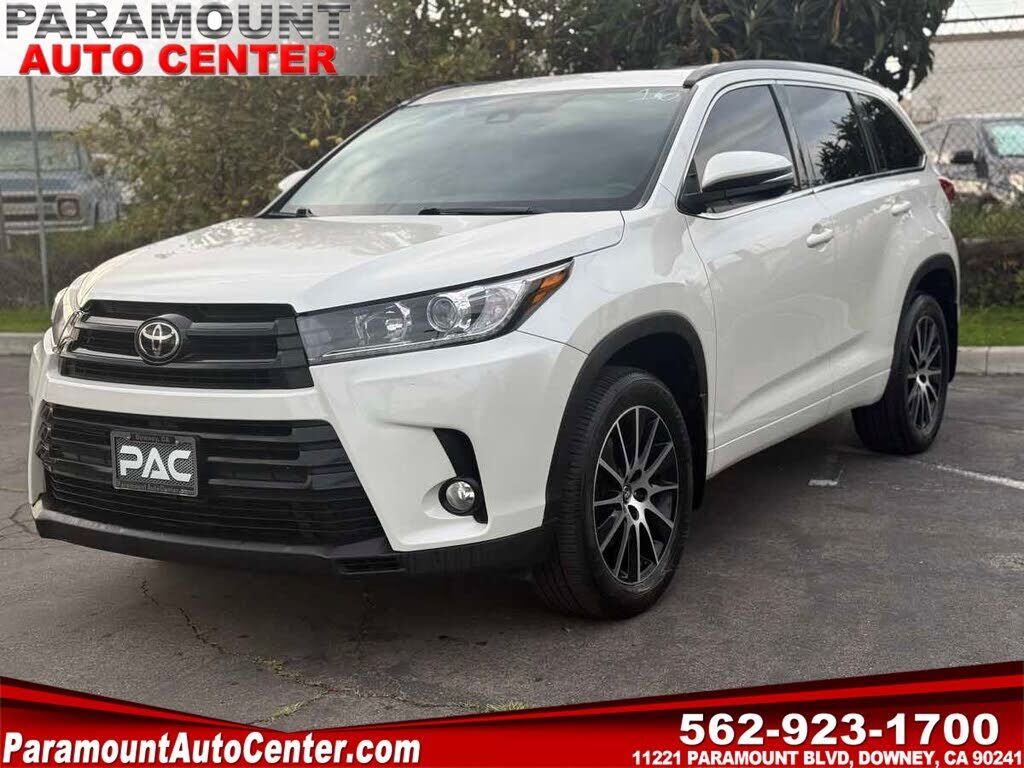 2017 TOYOTA Highlander
