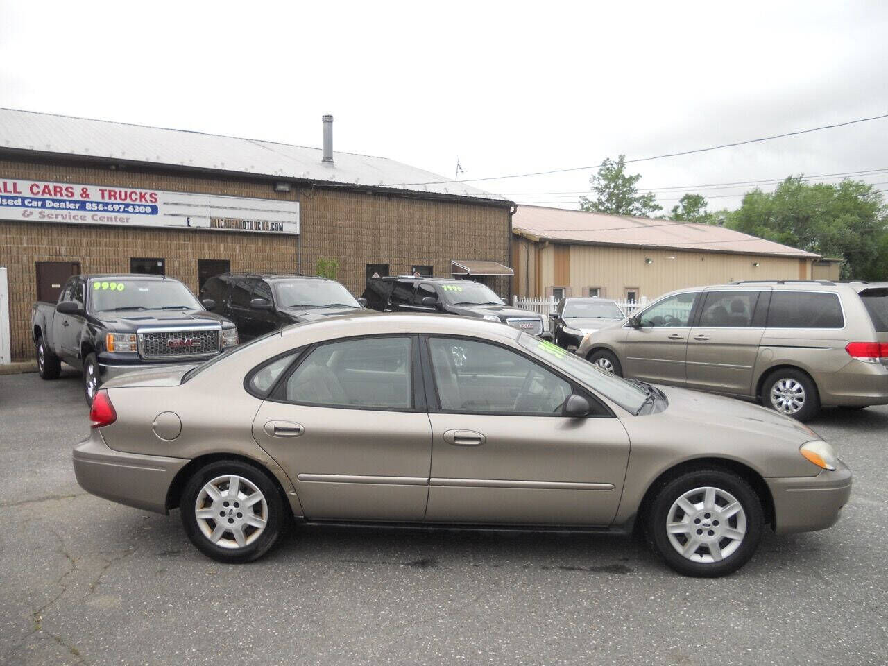2006 FORD Taurus