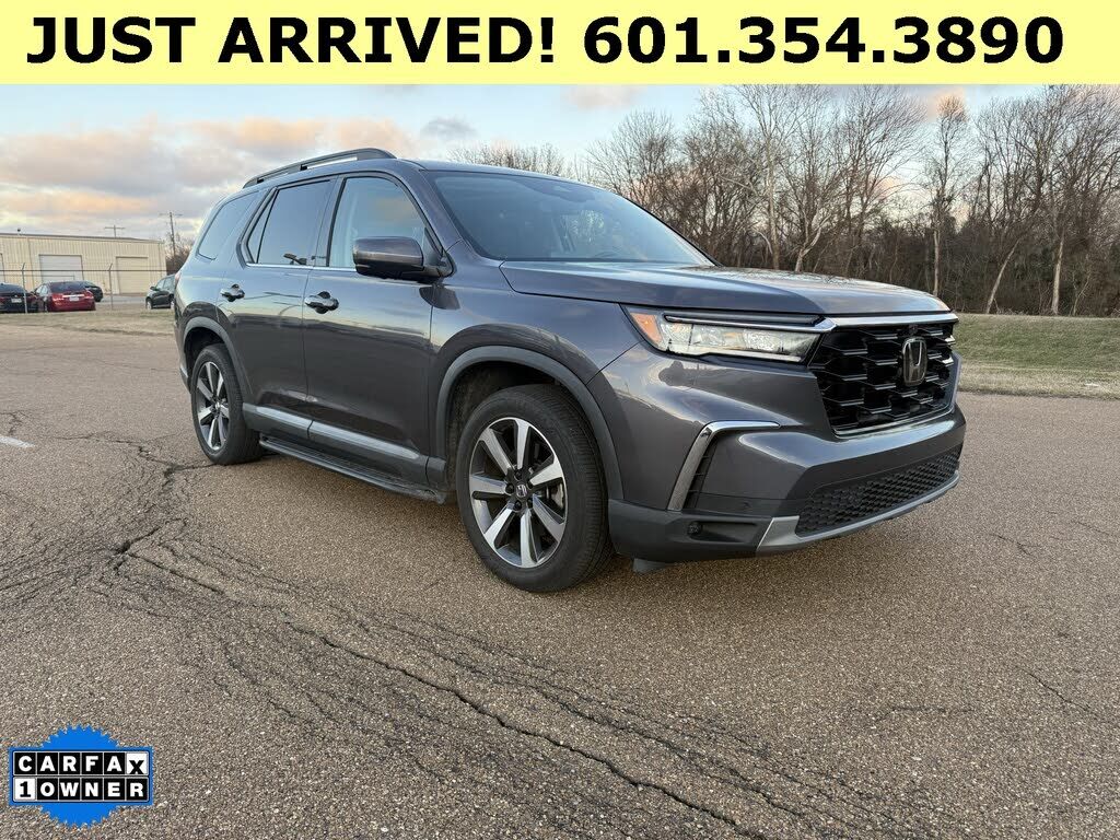 2023 HONDA Pilot