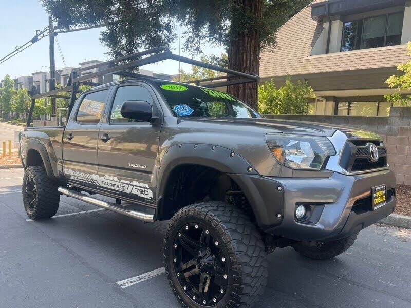2015 TOYOTA Tacoma