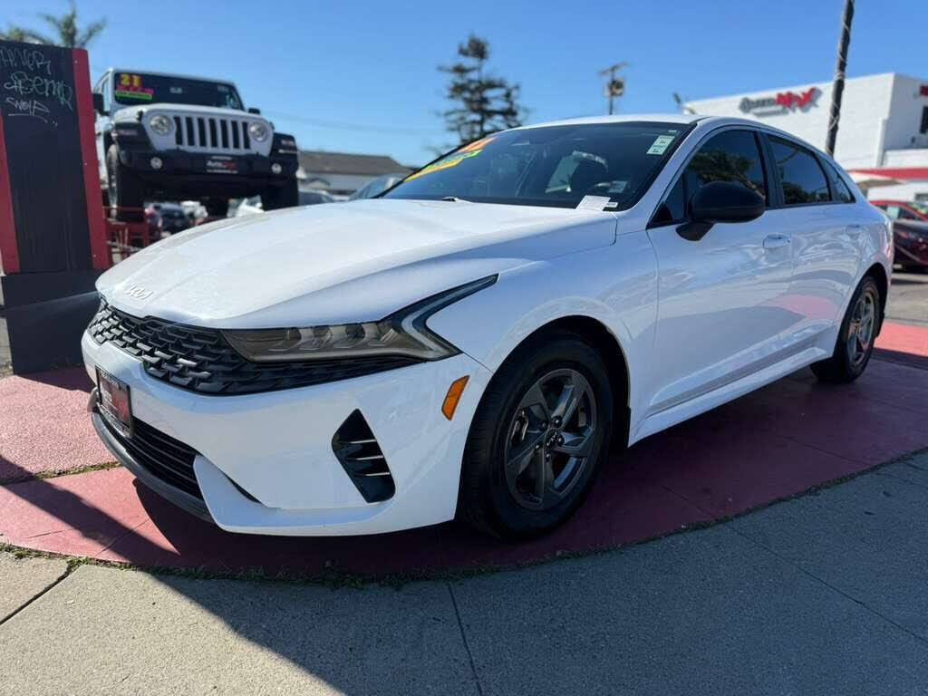 2022 KIA K5