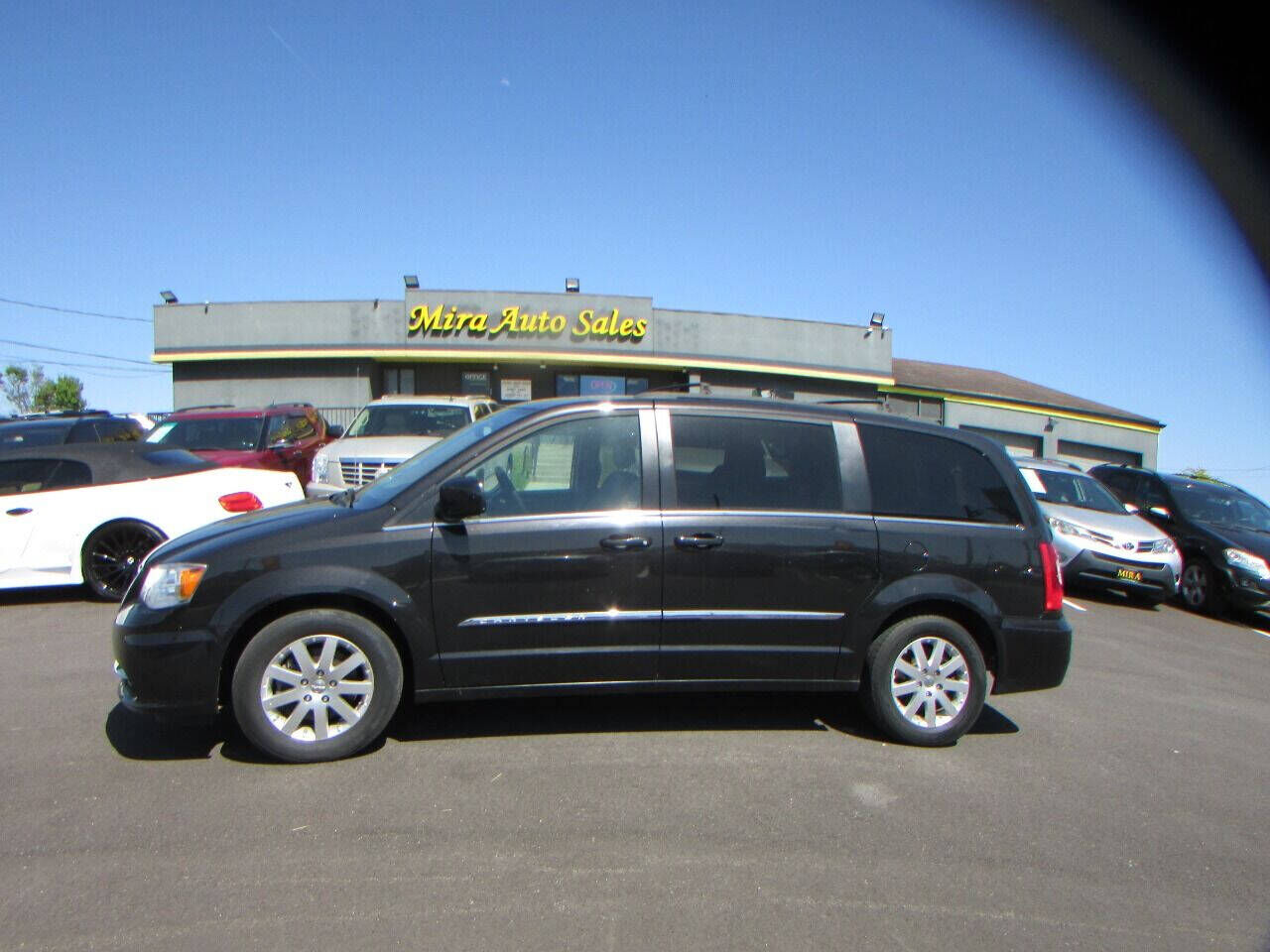 2015 CHRYSLER Town and Country