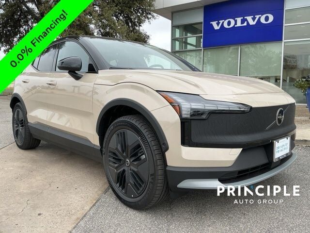 2026 VOLVO EX30 CC