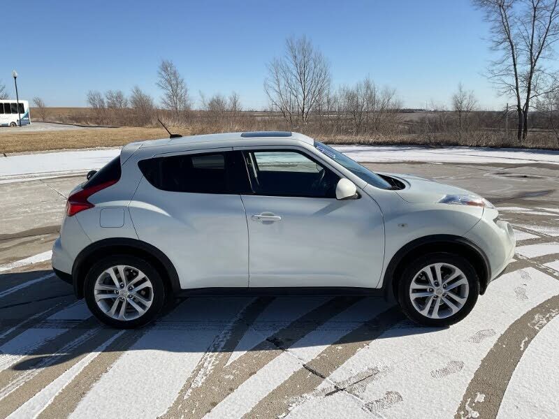 2011 NISSAN Juke
