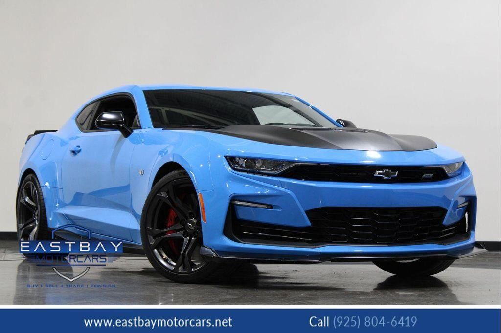 2023 CHEVROLET Camaro