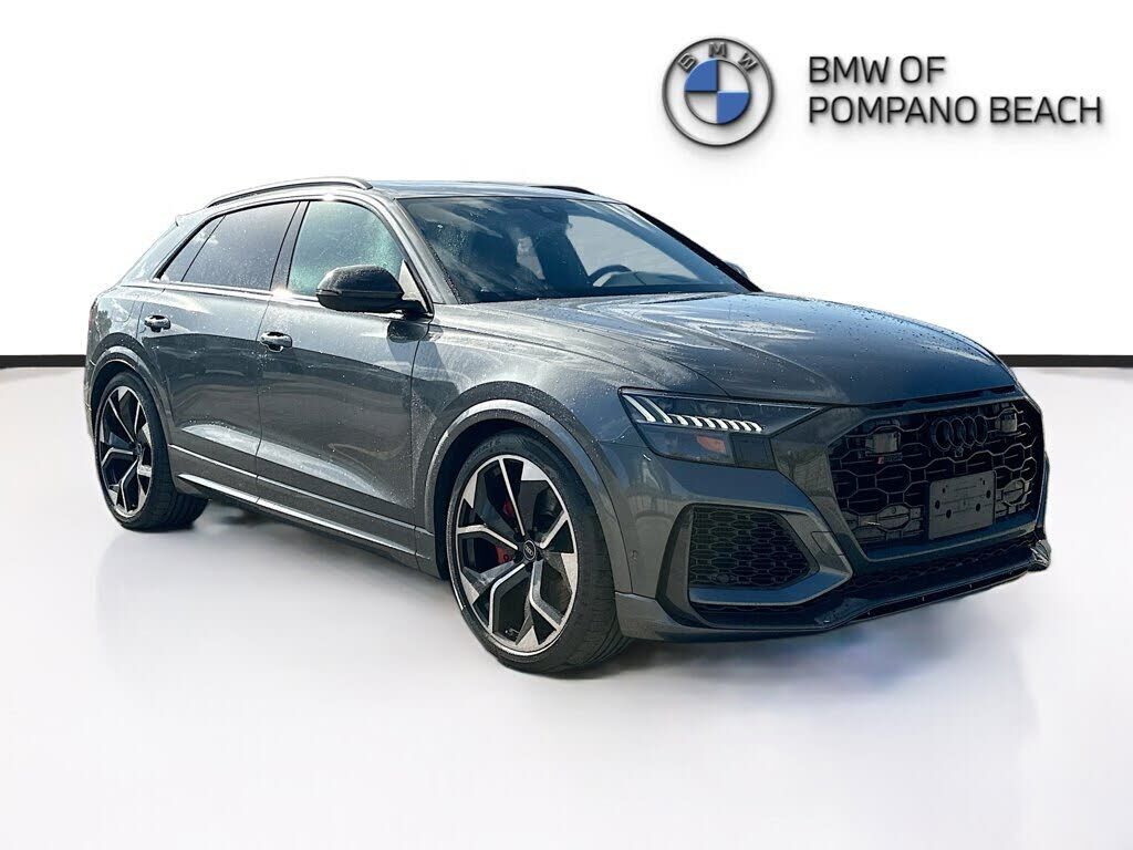 2024 AUDI RS Q8