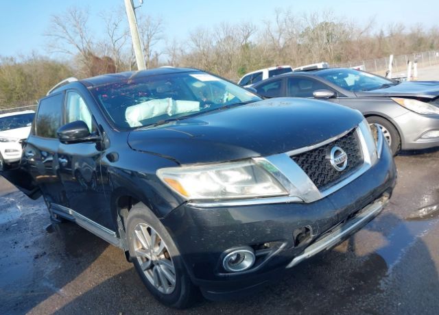 2015 NISSAN Pathfinder