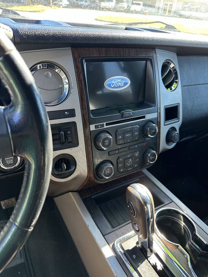 2016 FORD Expedition