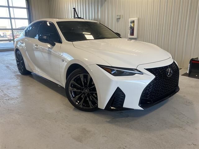 2025 LEXUS IS
