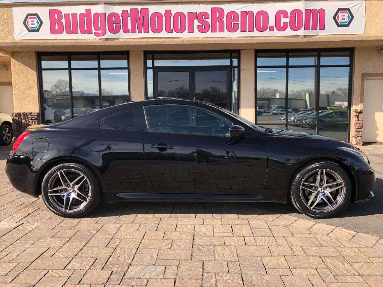 2013 INFINITI G37