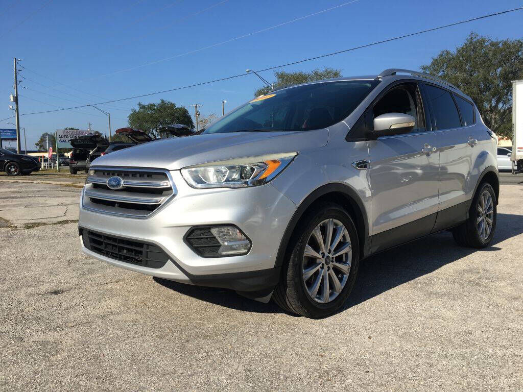 2017 FORD Escape