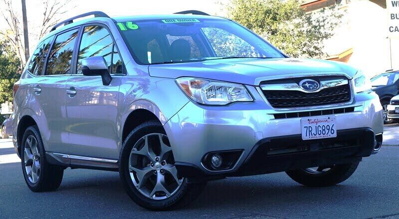 2016 SUBARU Forester