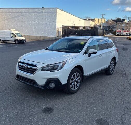 2018 SUBARU Outback