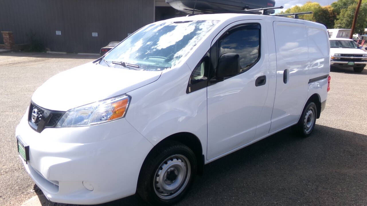2021 NISSAN NV200