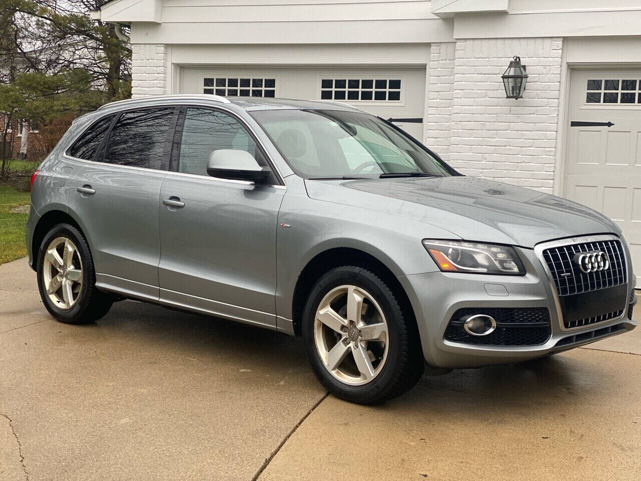 2011 AUDI Q5