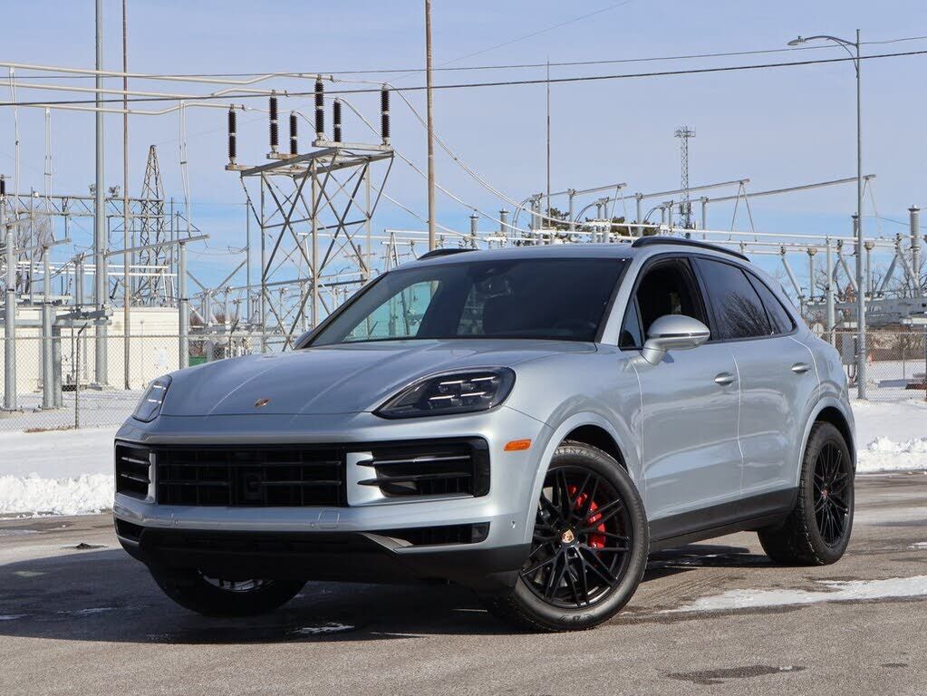 2026 PORSCHE Cayenne