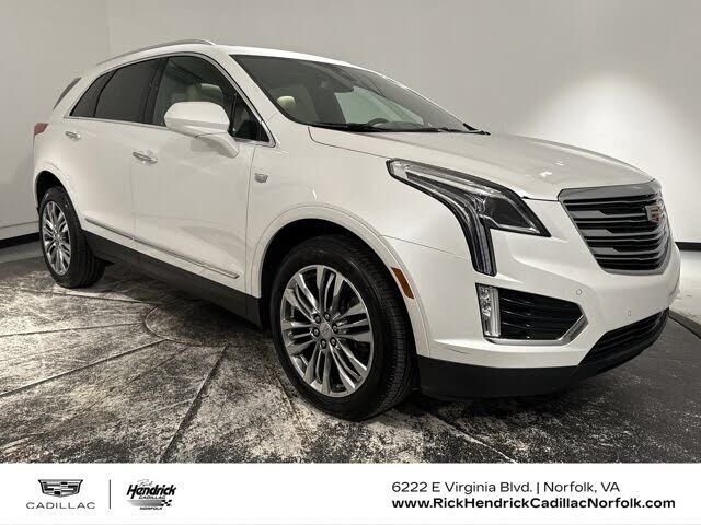 2017 CADILLAC XT5