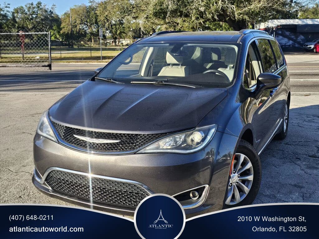 2019 CHRYSLER Pacifica